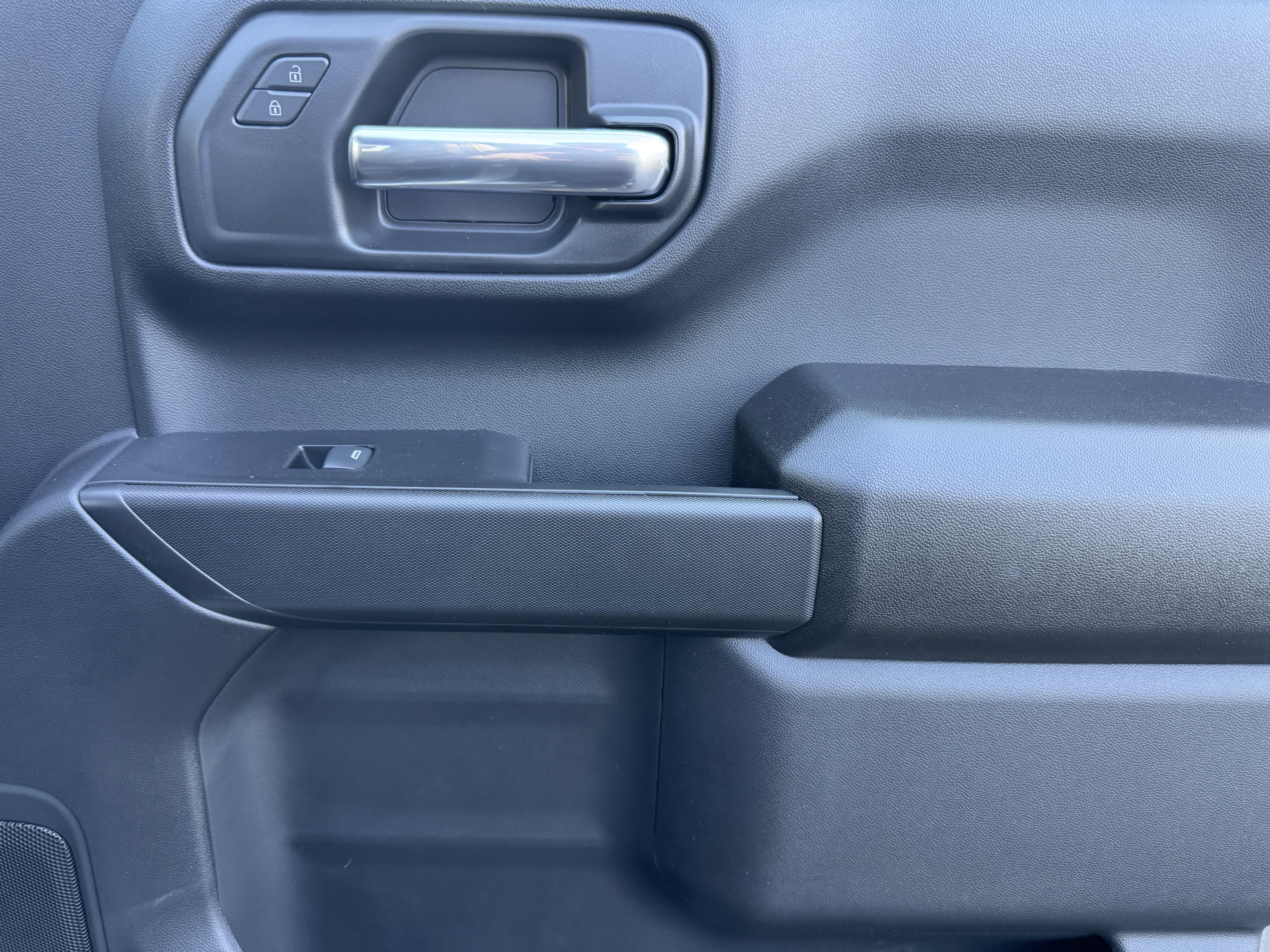 New 2026 Chevrolet Silverado 1500 Custom w/ Turbomax Blackout Package image 24