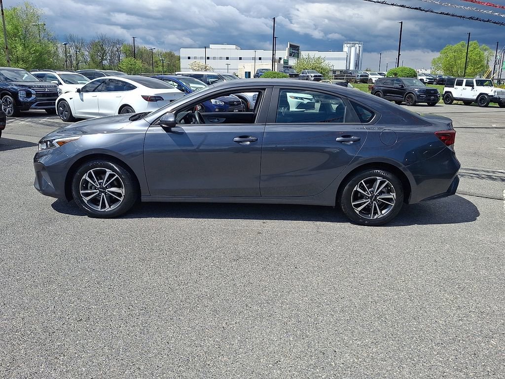 Used 2024 Kia Forte LXS image 9