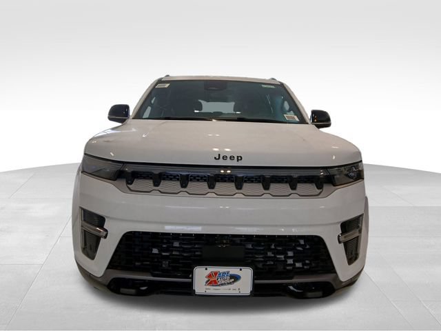 New 2026 Jeep Grand Wagoneer 4WD w/ HD Trailer Tow Package image 8