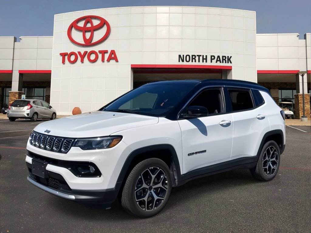 Used 2025 Jeep Compass Limited image 1