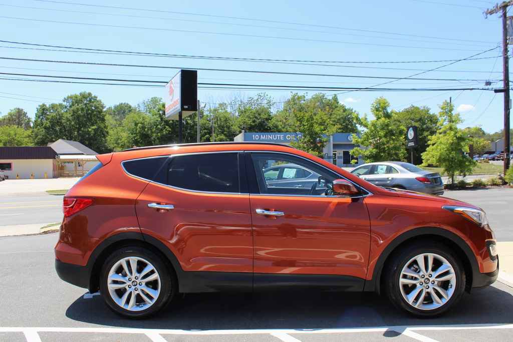 Used 2015 Hyundai Santa Fe Sport 2.0T w/ Option Group 05 FWD image 4
