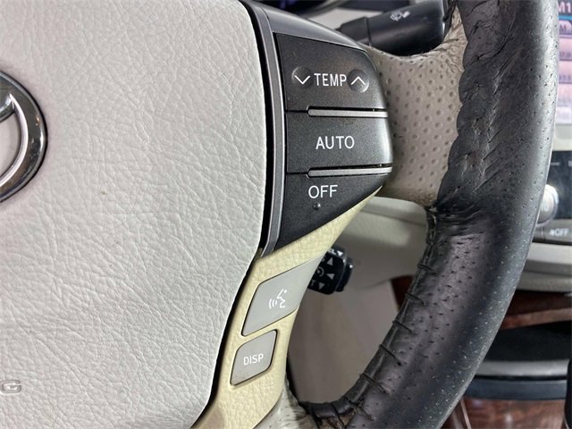 Used 2011 Toyota Avalon Limited image 15