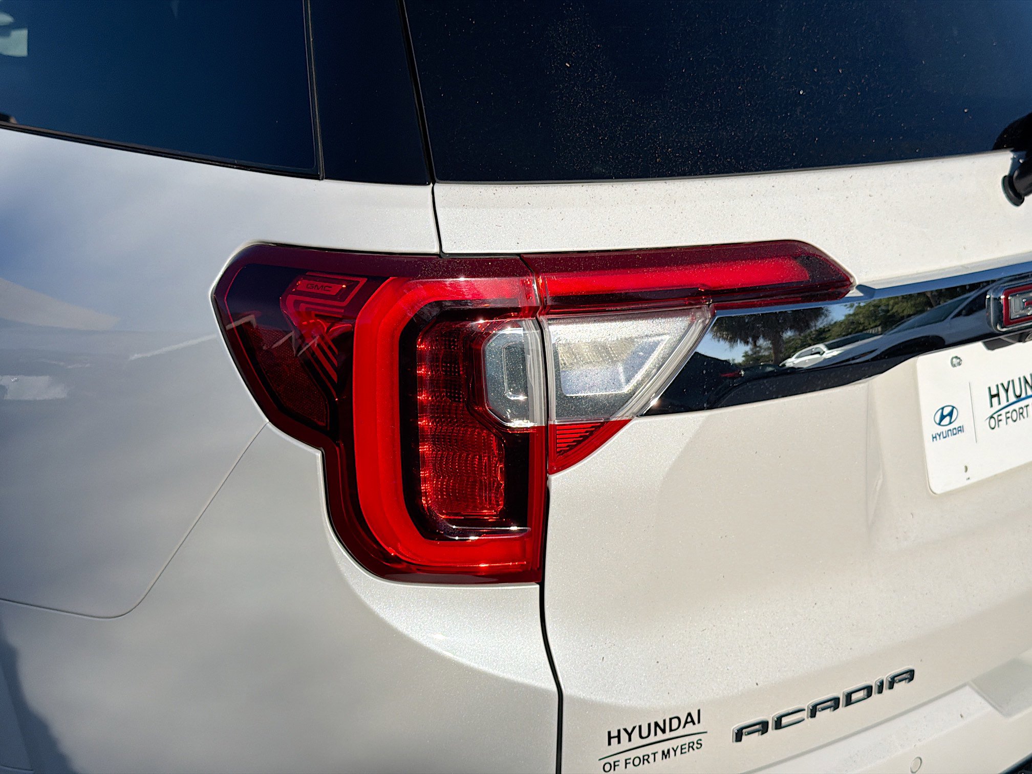 Used 2020 GMC Acadia Denali w/ Technology Package image 10