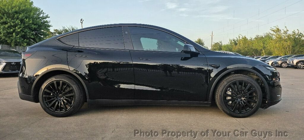 Used 2026 Tesla Model Y Long Range RWD image 8
