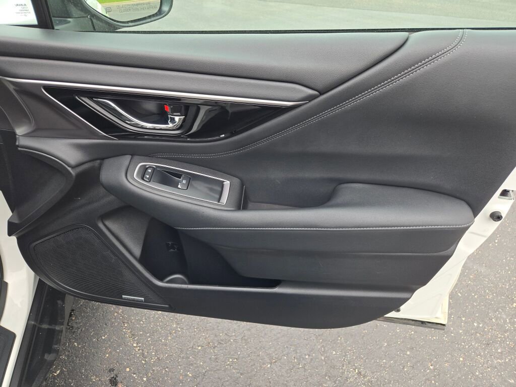 Used 2023 Subaru Outback Limited XT AWD/4WD image 5