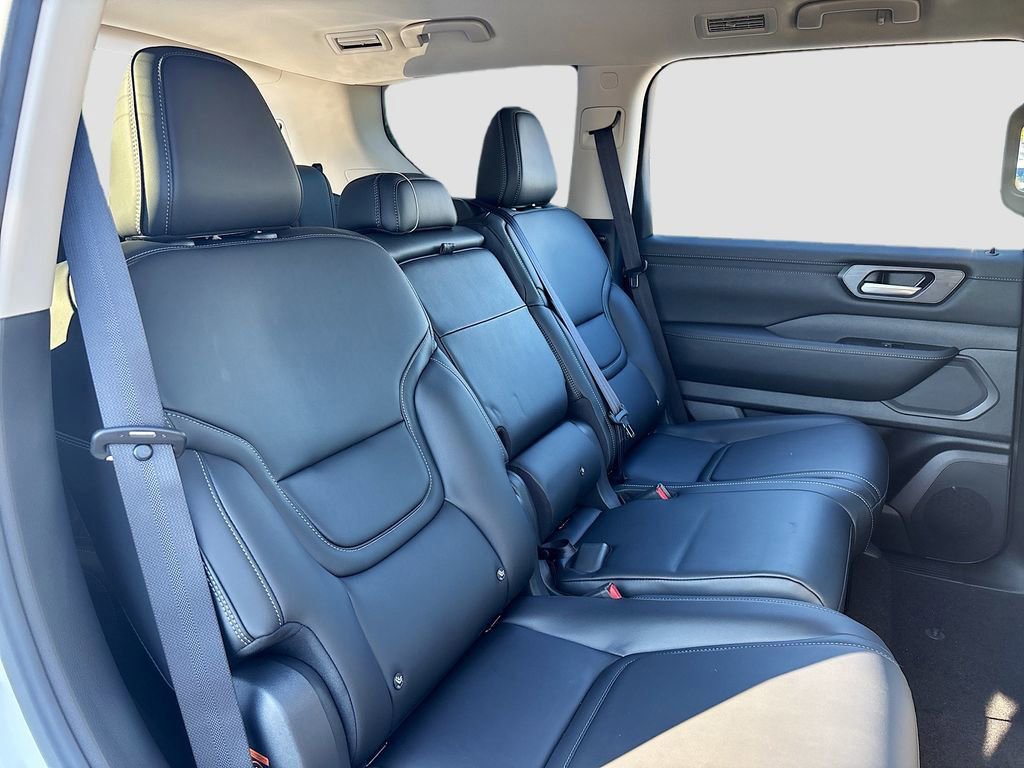 New 2026 Nissan Armada SV AWD/4WD image 31