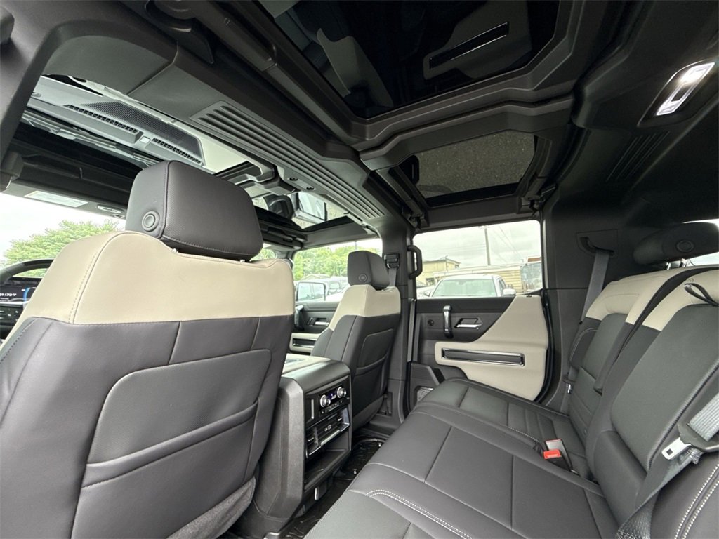 New 2026 GMC Hummer EV SUV image 24