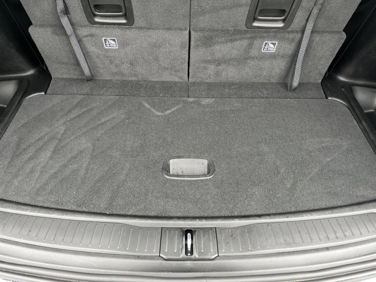 Used 2024 Jeep Grand Cherokee L Laredo w/ Luxury Tech Group I image 11