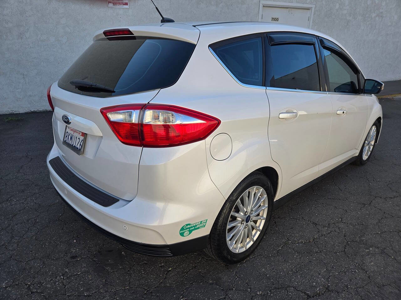 Used 2013 Ford C-MAX Energi SEL image 18