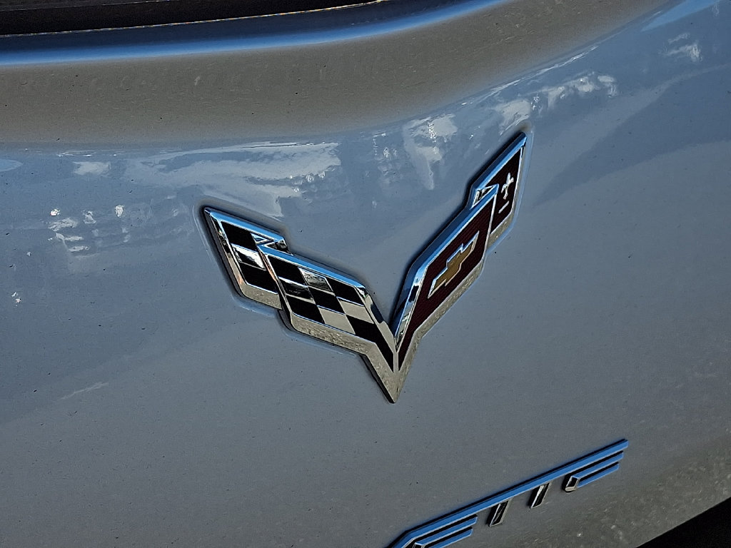 Used 2019 Chevrolet Corvette Stingray Convertible w/ 2LT Preferred Equipment Group RWD image 29