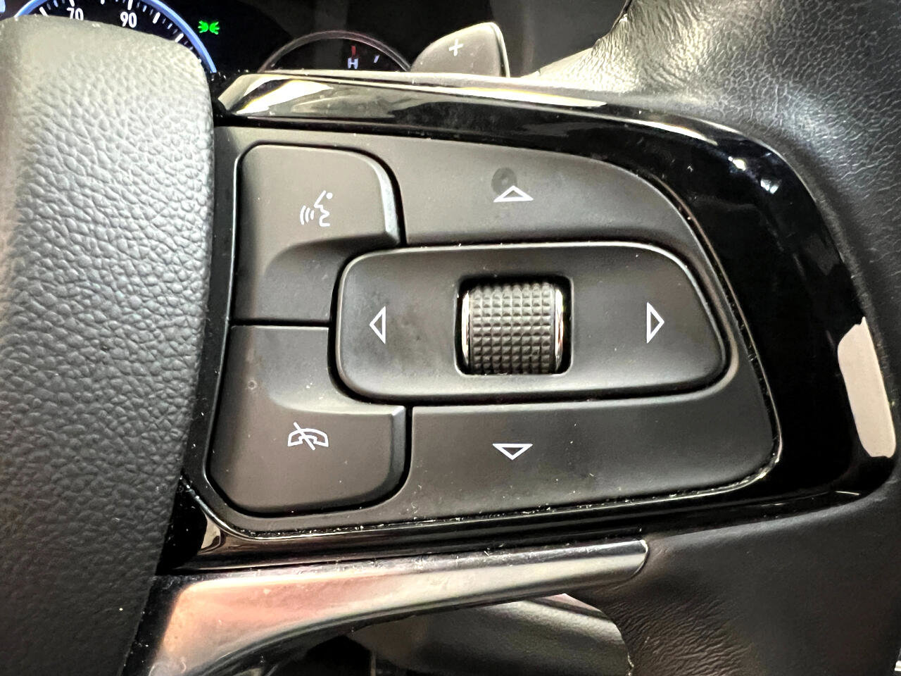 Used 2024 Buick Enclave Premium image 30