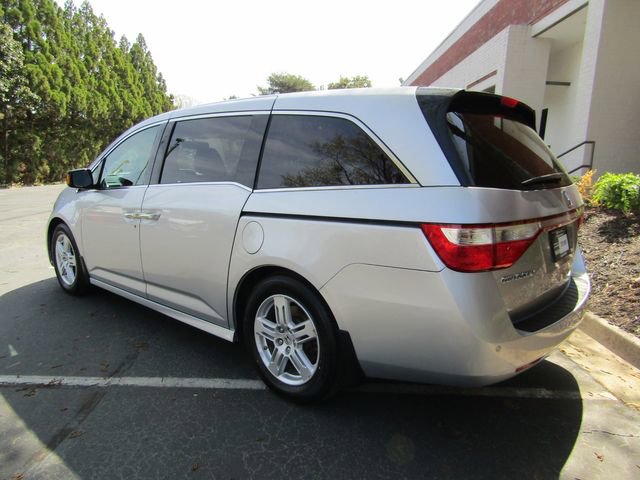 Used 2011 Honda Odyssey Touring image 3