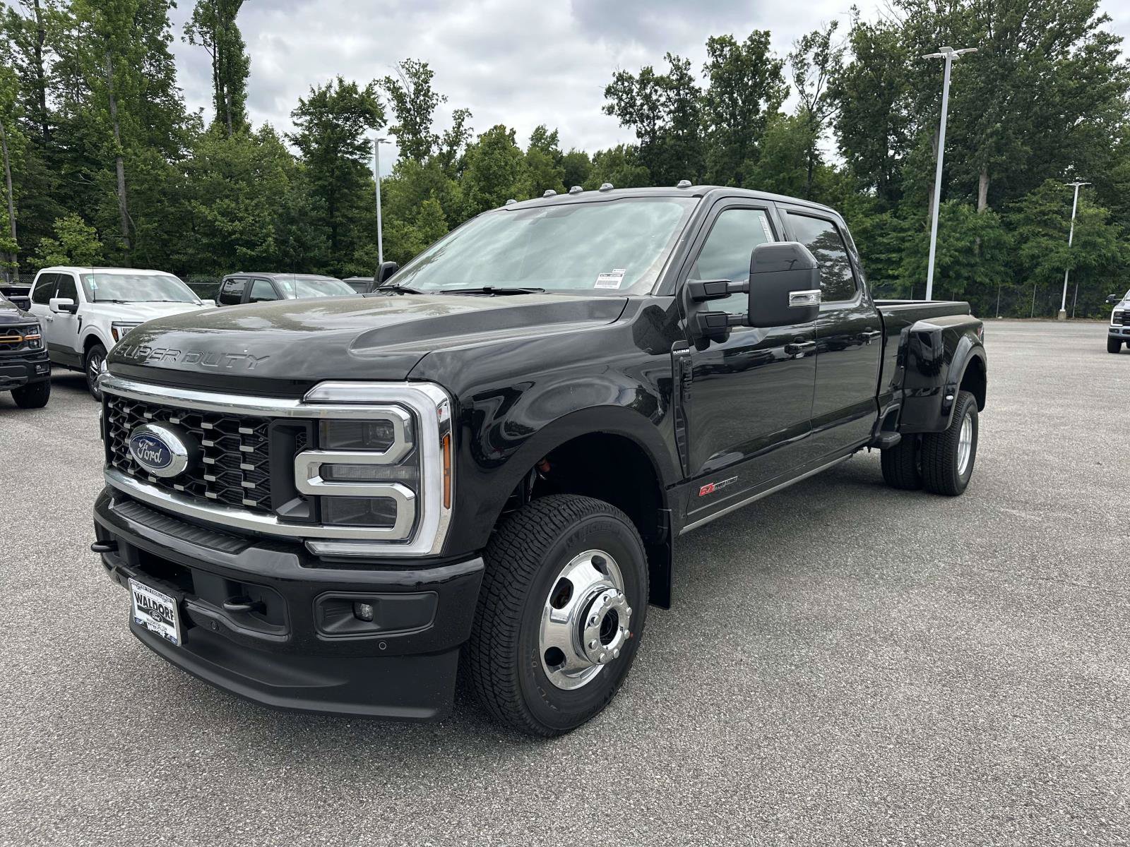New 2026 Ford F350 Platinum AWD/4WD image 3