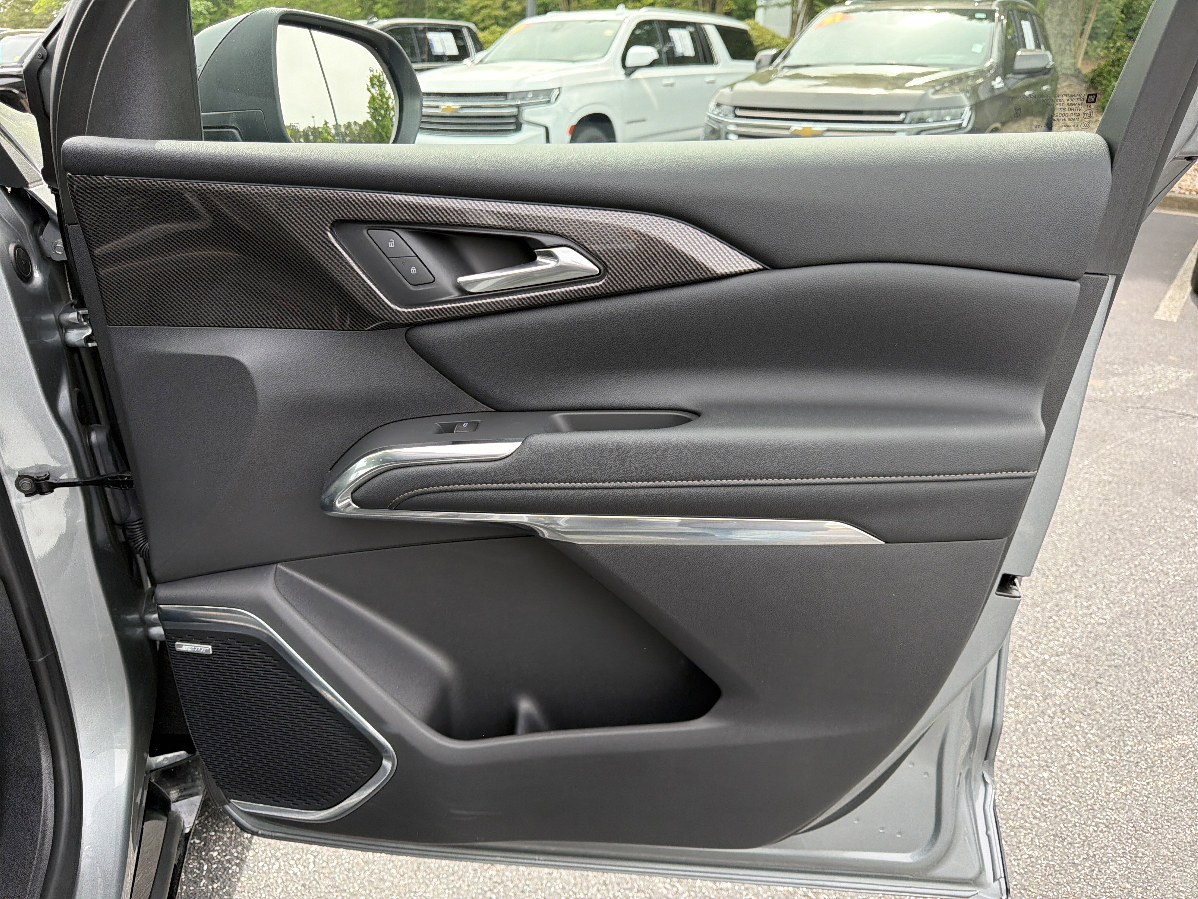 Used 2025 Chevrolet Traverse High Country w/ LPO, Floor Liner Package AWD/4WD image 14