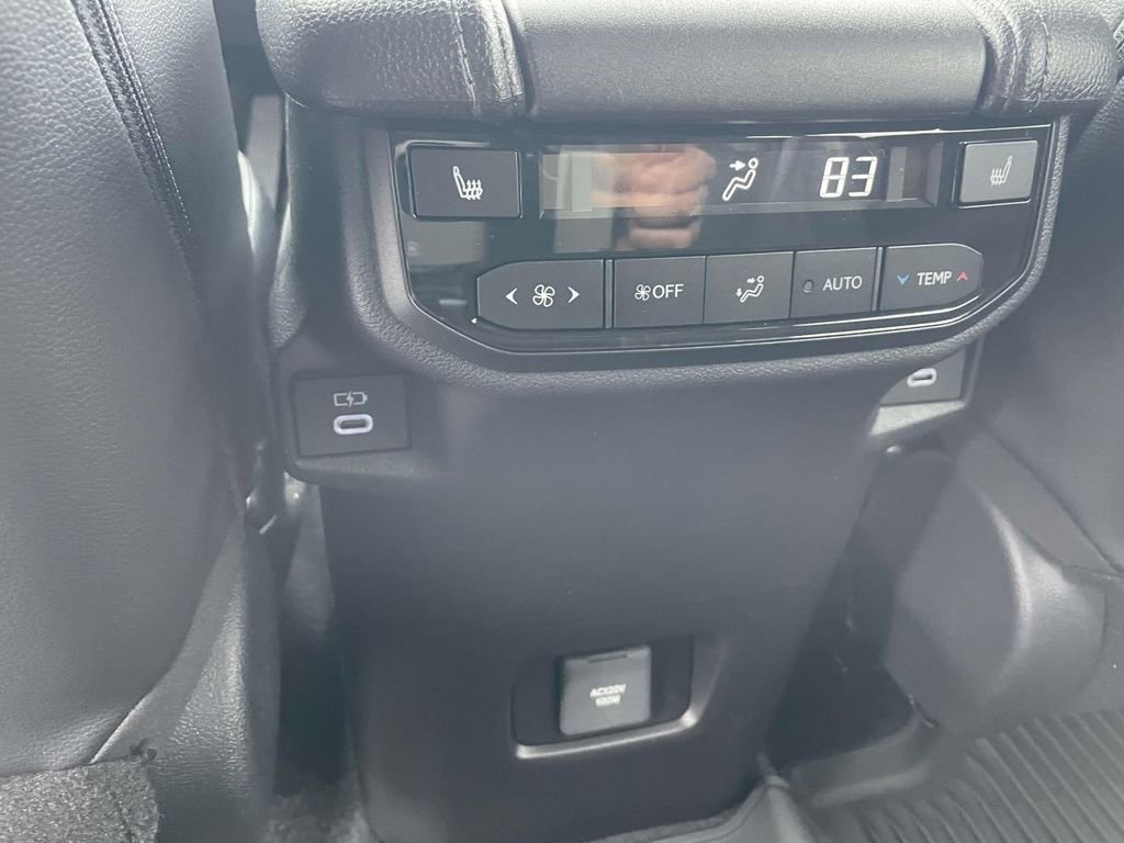 New 2026 Toyota Grand Highlander Limited image 9