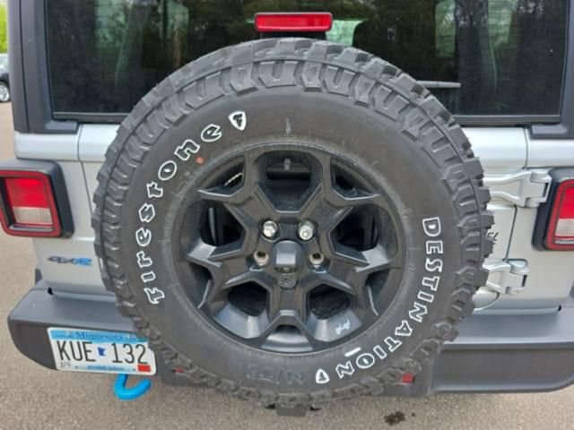 Used 2023 Jeep Wrangler Unlimited w/ Cold Weather Group AWD/4WD image 16