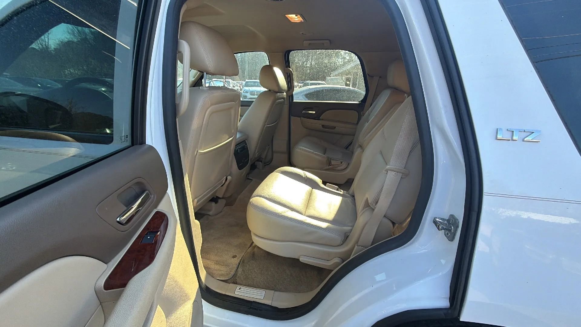 Used 2012 Chevrolet Tahoe LTZ image 24