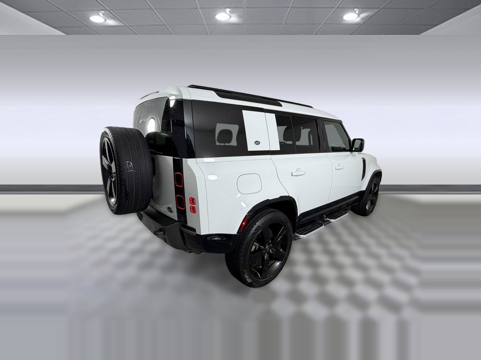 Used 2022 Land Rover Defender 110 X-Dynamic SE image 9