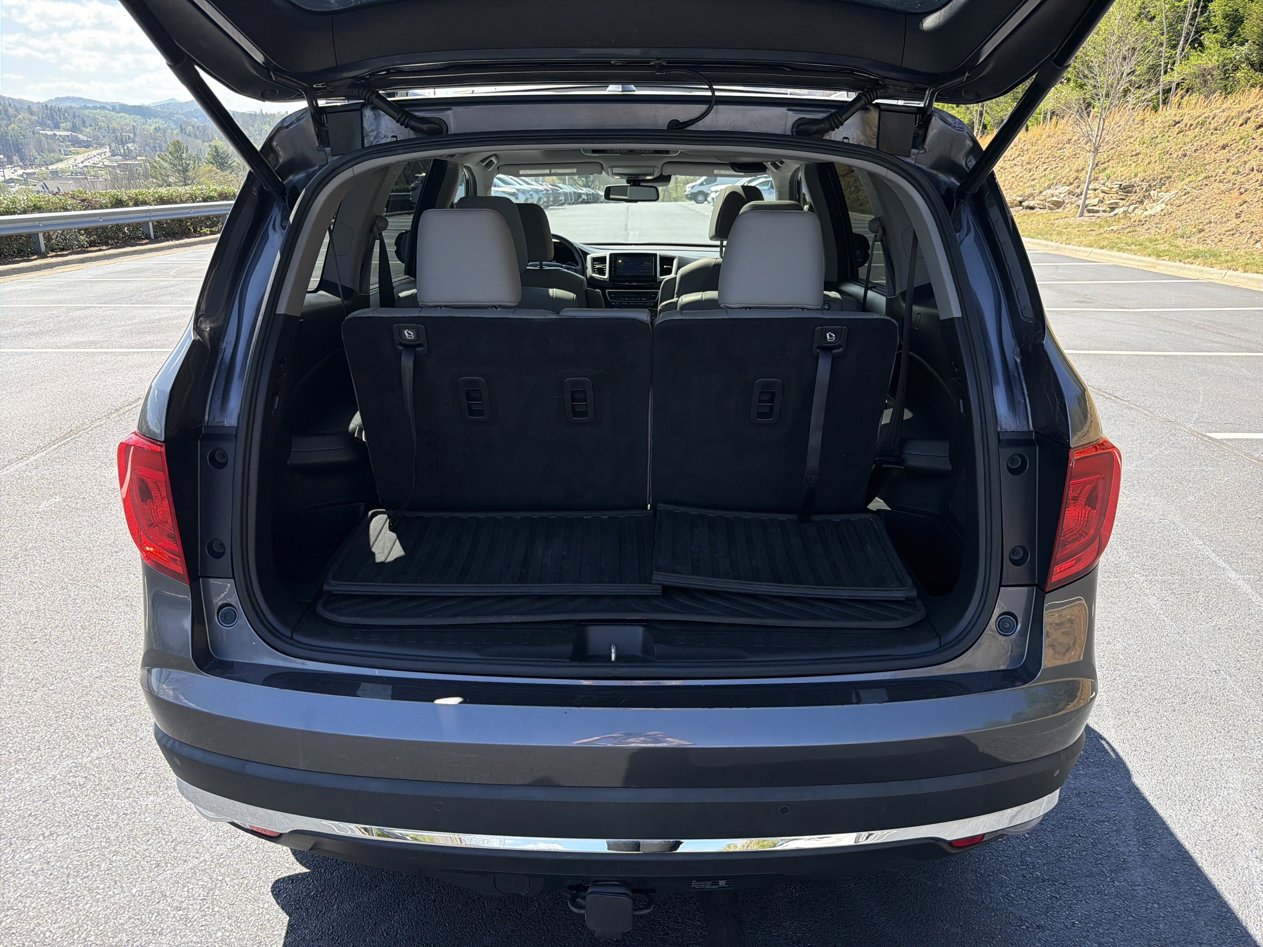 Used 2017 Honda Pilot Elite image 24