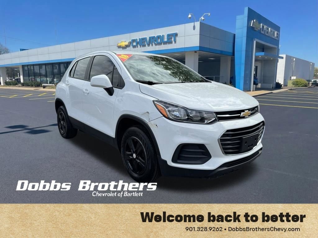 Used 2018 Chevrolet Trax LS AWD/4WD image 1
