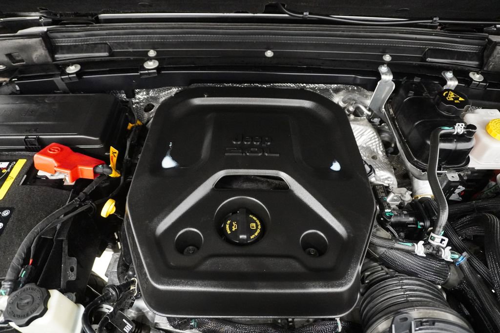 Certified 2025 Jeep Wrangler Unlimited Sahara image 11