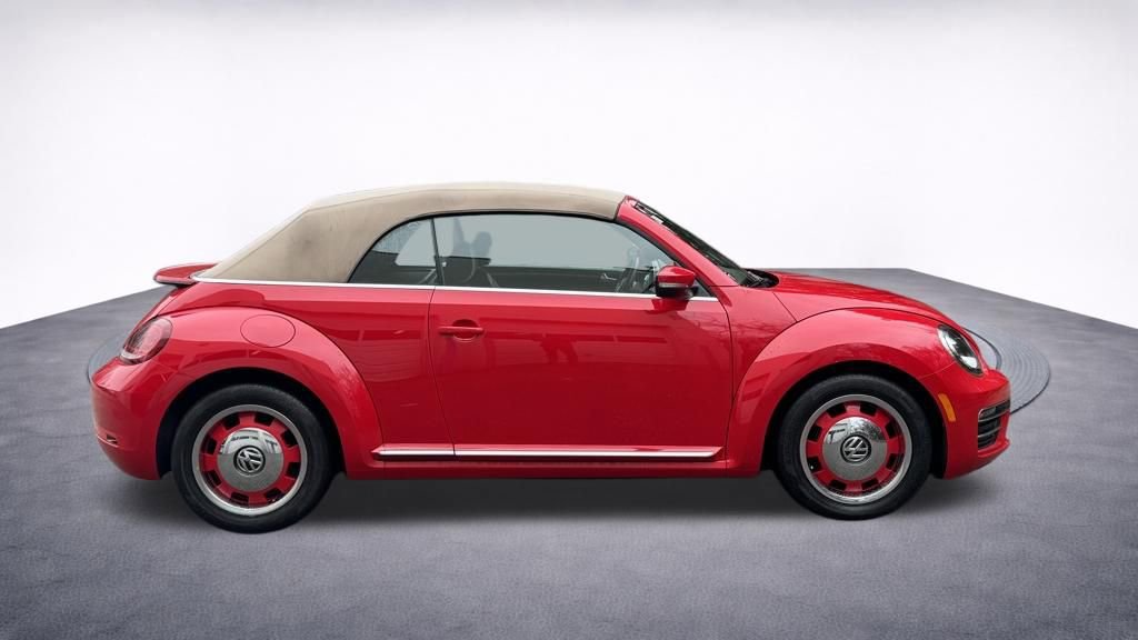 Used 2018 Volkswagen Beetle 2.0T Coast image 14