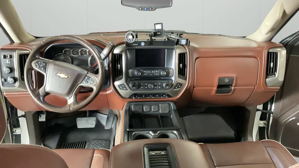 Used 2018 Chevrolet Silverado 1500 High Country AWD/4WD image 32