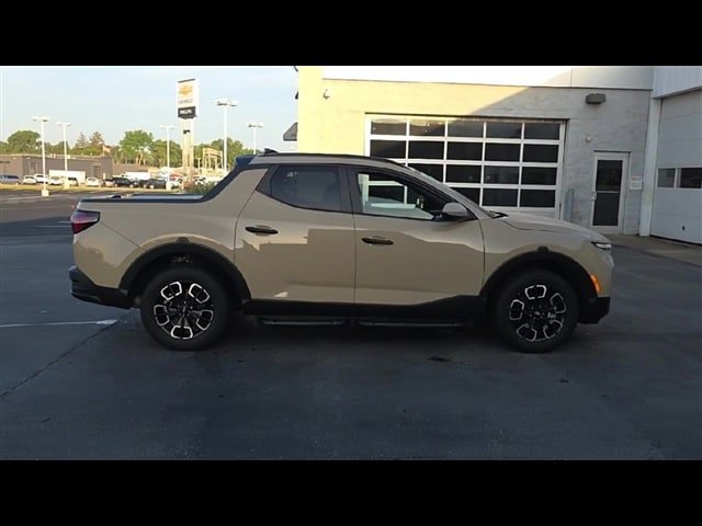 Used 2024 Hyundai Santa Cruz SEL w/ Activity Package AWD/4WD image 9