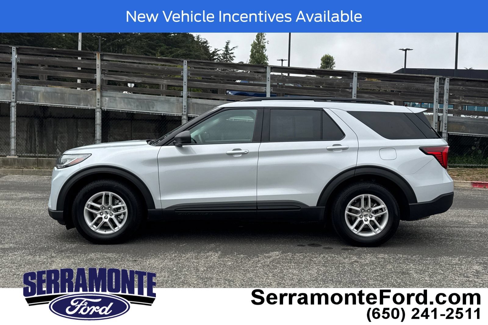 Used 2026 Ford Explorer Active RWD image 7