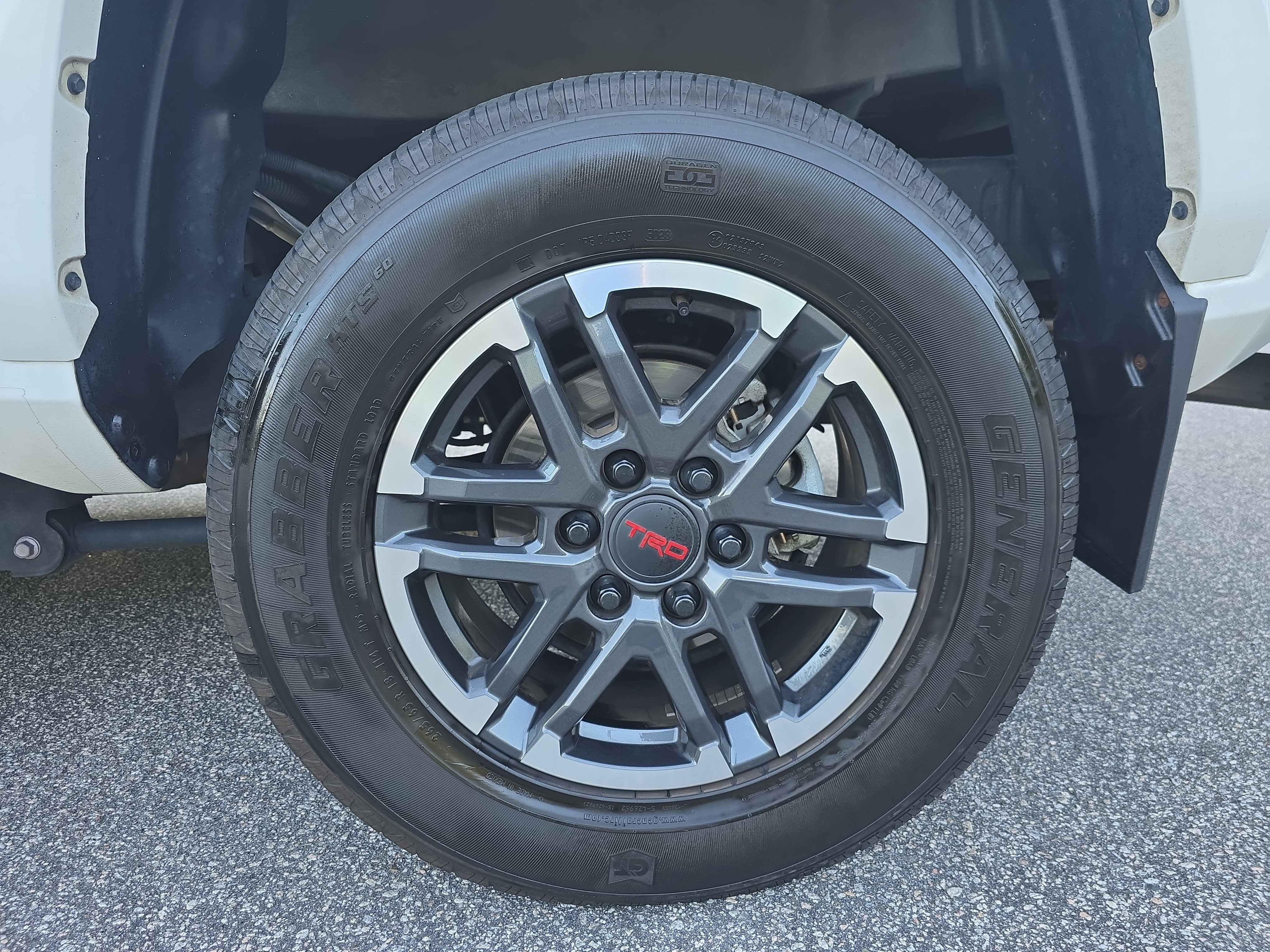 Used 2024 Toyota Tacoma TRD Sport w/ TRD Sport Upgrade Package RWD image 33