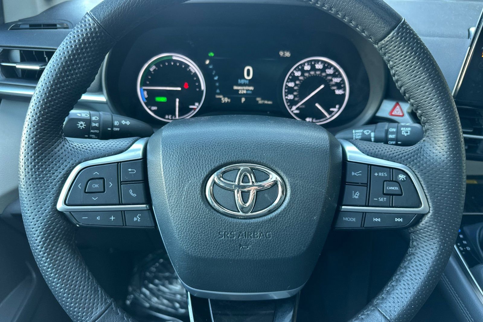 Certified 2023 Toyota Sienna Limited image 30