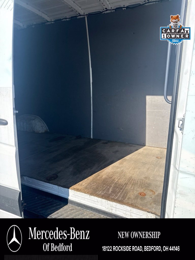 Used 2015 Mercedes-Benz Sprinter 2500 image 7