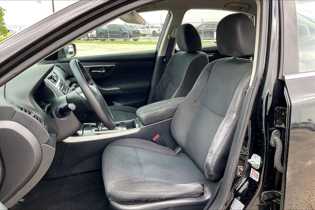 Used 2014 Nissan Altima 2.5 S FWD image 16