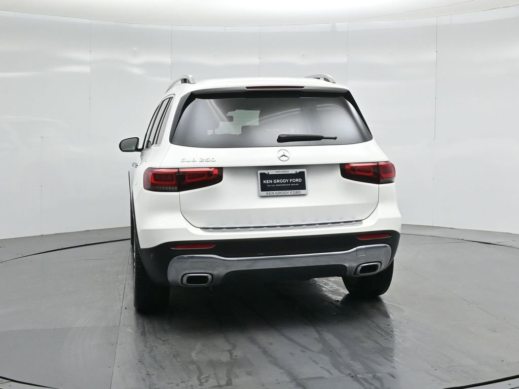 Used 2021 Mercedes-Benz GLB 250 image 31
