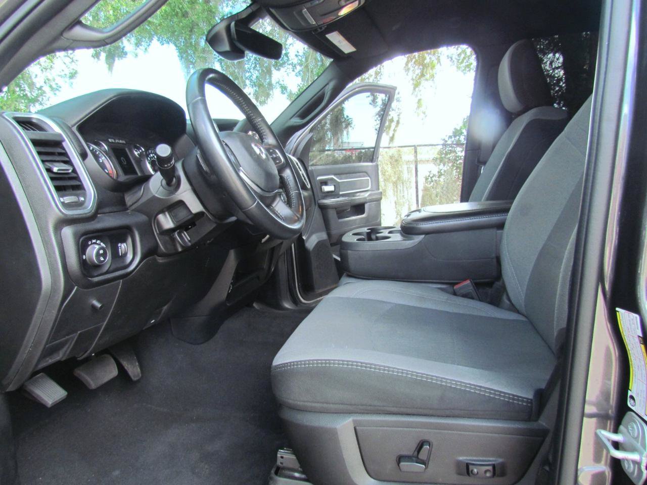 Used 2024 RAM 2500 Big Horn AWD/4WD image 17