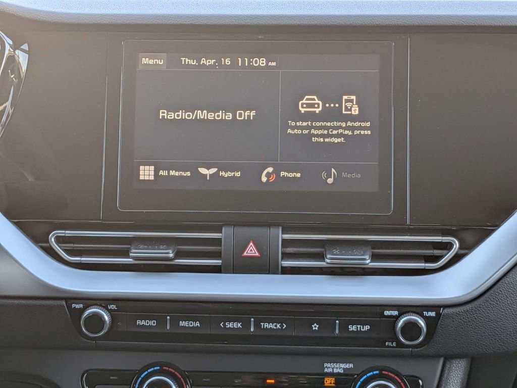 Used 2021 Kia Niro LX image 19