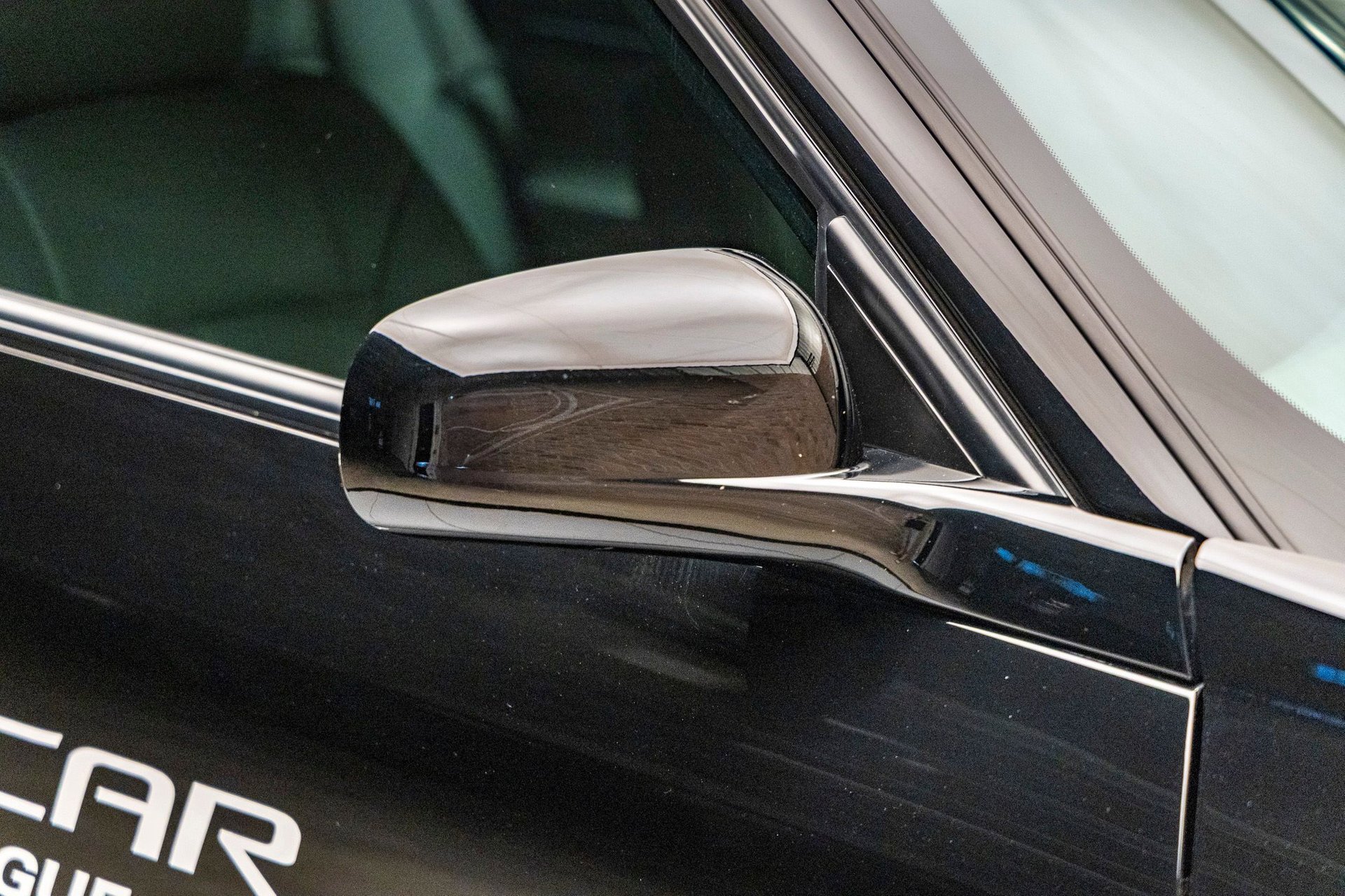 Used 2004 Chevrolet Impala SS image 37