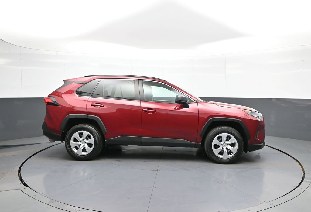 Used 2020 Toyota RAV4 LE AWD/4WD image 5