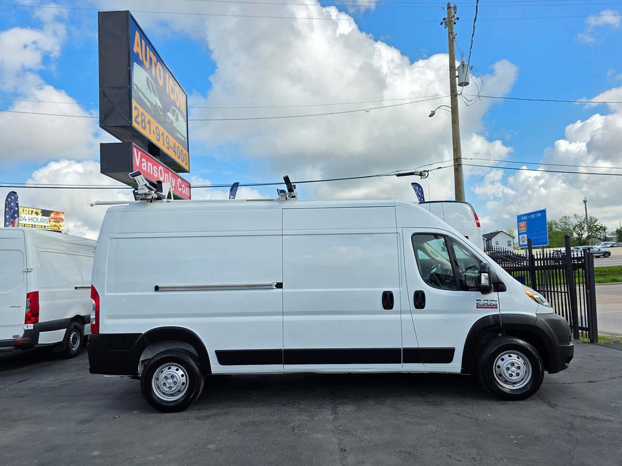 Used 2021 RAM ProMaster 2500 image 3