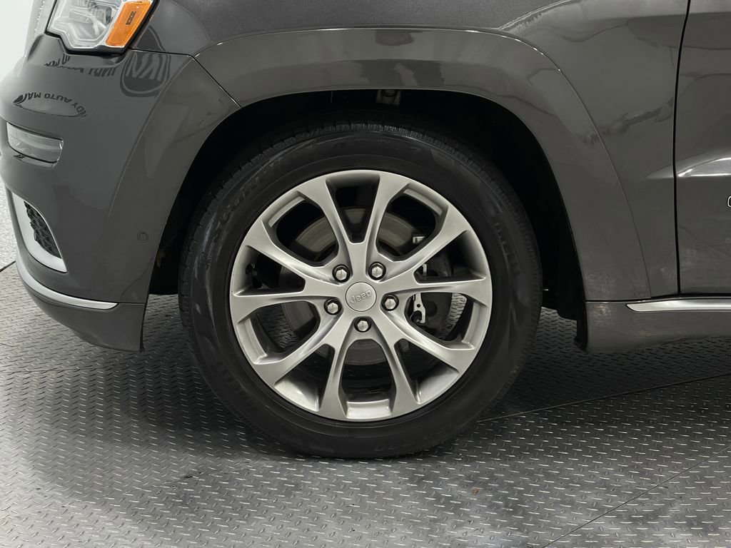 Used 2021 Jeep Grand Cherokee Summit w/ Platinum Series Group image 36