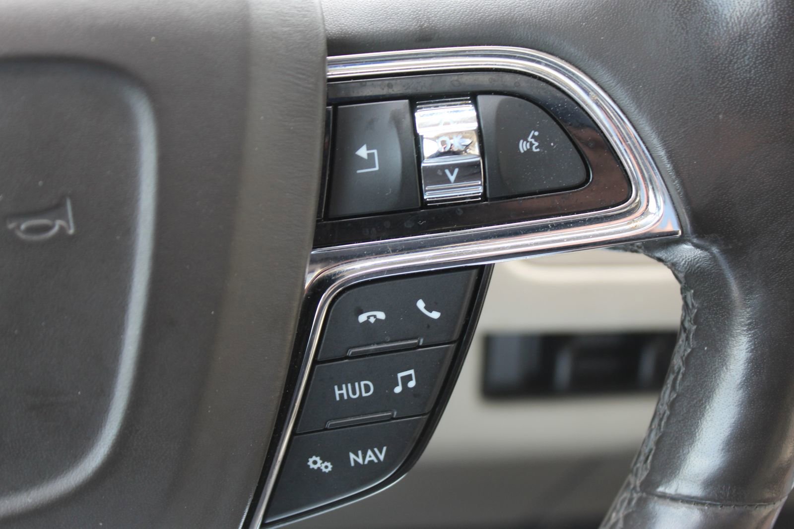 Used 2020 Lincoln Navigator L Reserve w/ Equipment Group 208A Reserve AWD/4WD image 31