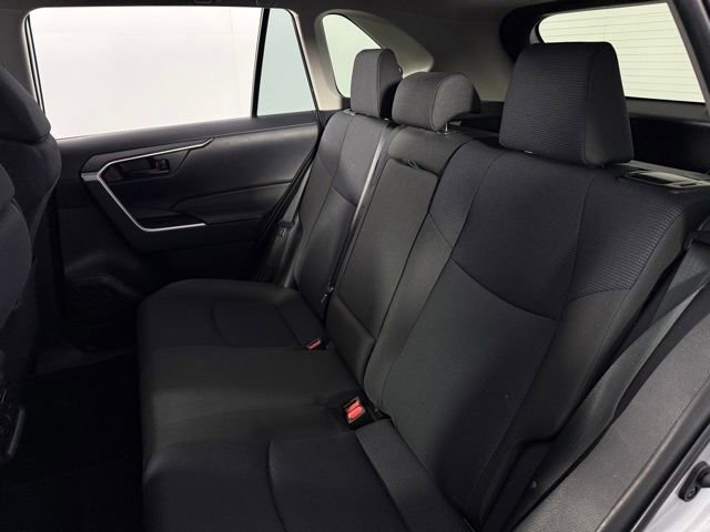 Used 2025 Toyota RAV4 LE AWD/4WD image 16