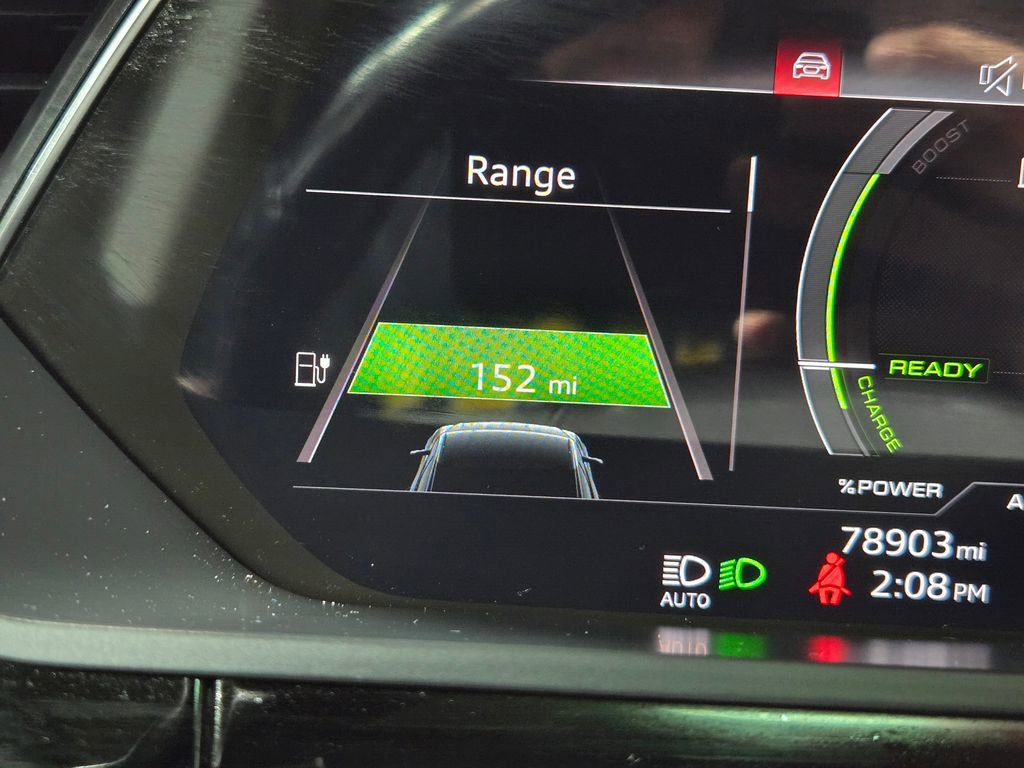 Used 2022 Audi e-tron Premium Plus w/ Premium Plus Package image 22