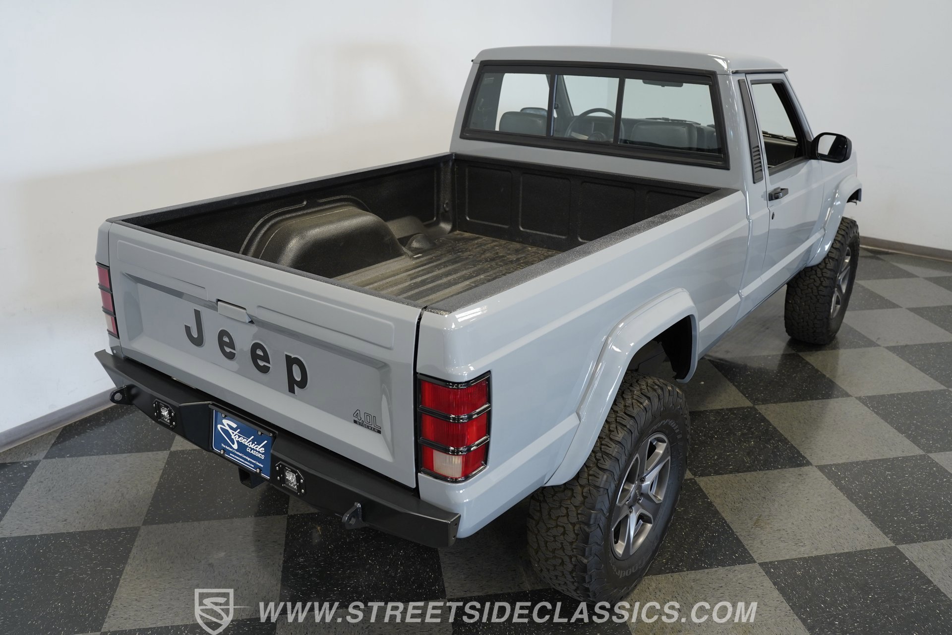 Used 1990 Jeep Comanche Pioneer image 28