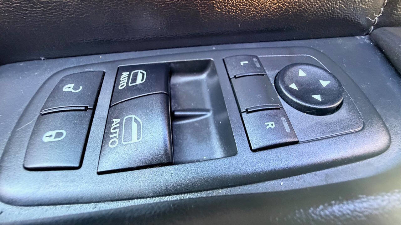 Used 2018 Dodge Challenger R/T Plus image 26