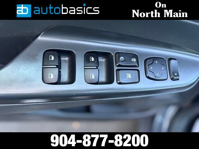 Used 2019 Hyundai Kona SE FWD image 19