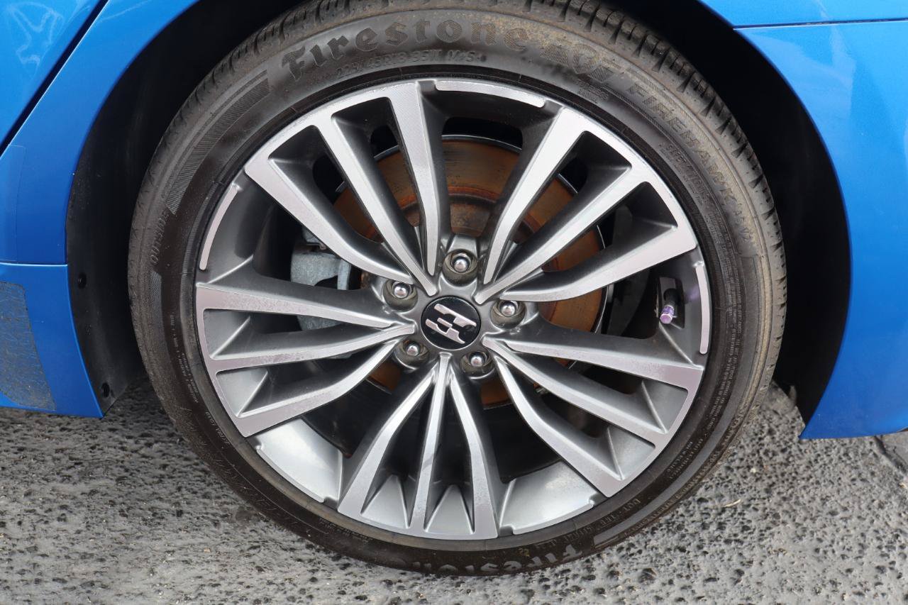 Used 2018 Kia Stinger Premium RWD image 32