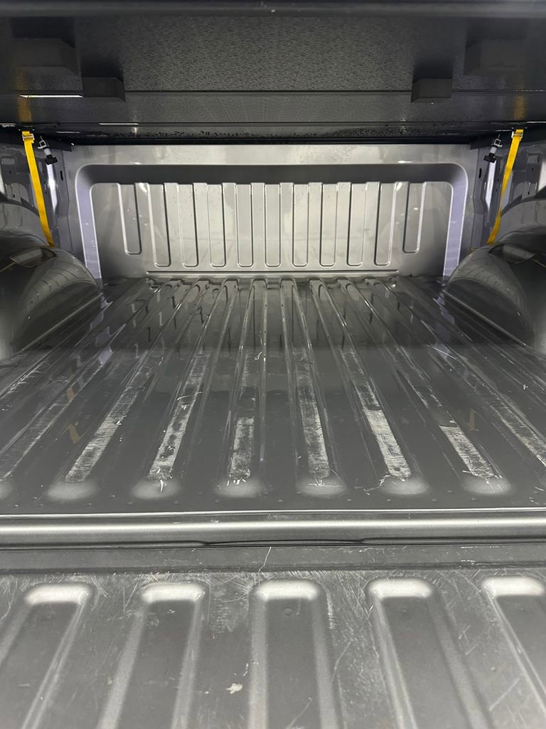 Used 2025 RAM 1500 Laramie w/ Laramie Southwest Edition image 30