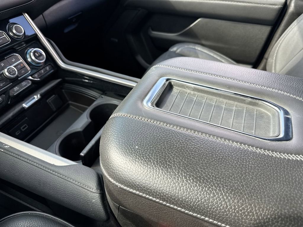Used 2024 GMC Yukon XL Denali AWD/4WD image 21