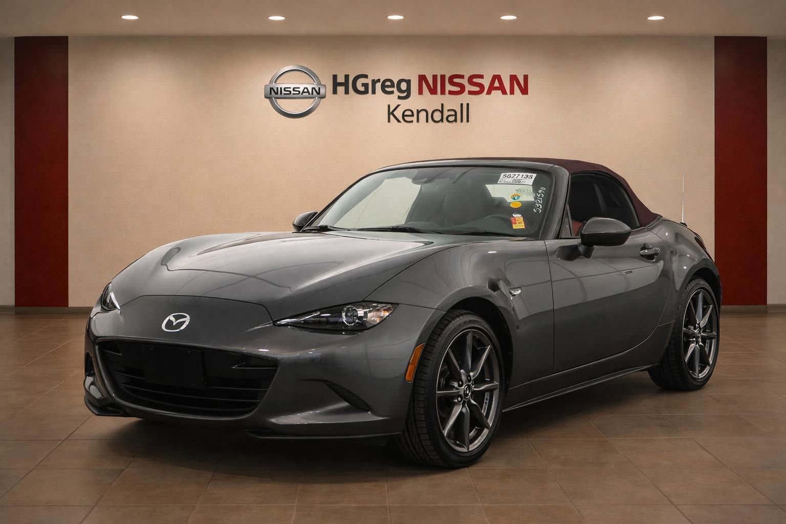 Used 2018 MAZDA MX-5 Miata Grand Touring RWD image 3